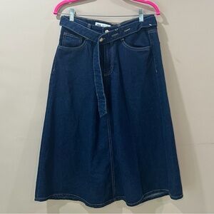 Zara Women's Dark Blue Denim A-Line Skirt with Belt